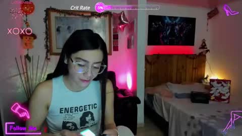 Lauren online show from March 8, 2:45 am