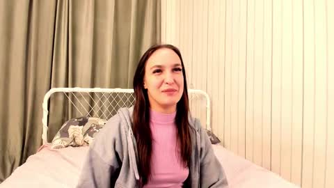 Victoria online show from November 18, 8:12 pm