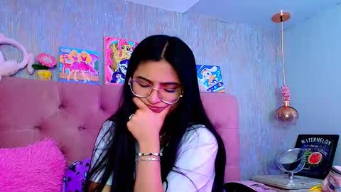 Laurene online show from January 15, 4:54 am