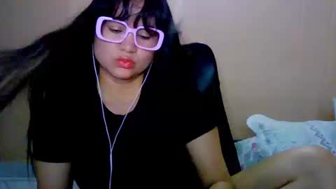 onlyfan laureng7 - 7 laureng2 online show from January 8, 12:49 am