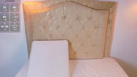 laurenn_smitth online show from April 4, 1:07 pm