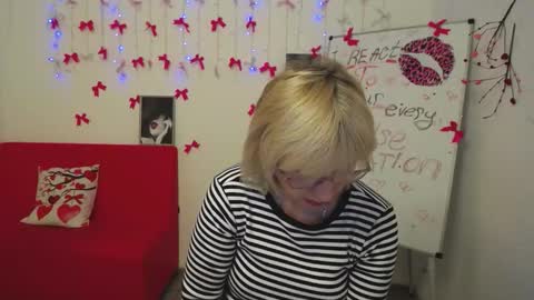 Lauren online show from March 10, 6:29 am