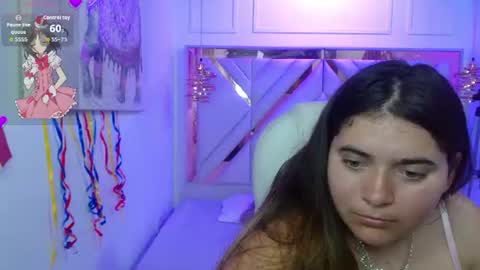 laura  online show from July 8, 7:39 pm