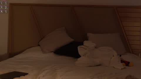 laurita_4 online show from April 1, 1:41 pm