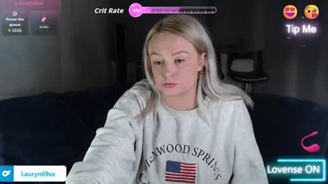 Lauryn Roxx online show from October 30, 11:05 pm