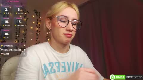 Mia online show from February 22, 12:52 pm