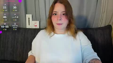 laylaah online show from July 30, 1:06 am
