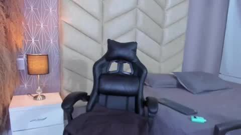 laya online show from November 12, 1:08 am