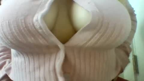 layannalea online show from March 5, 12:49 am