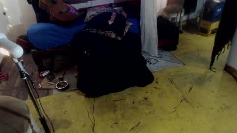 Laye19 online show from September 16, 7:22 am