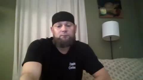 layinlow42 online show from October 14, 3:20 am