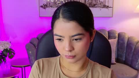 Layla Breezee online show from May 11, 11:39 am