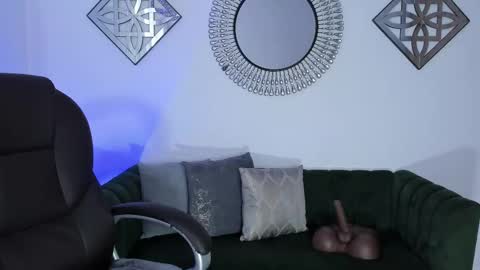 Layla Breezee online show from March 10, 2:32 pm