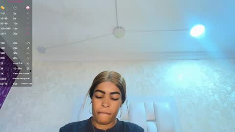 L A Y L A online show from March 21, 12:21 pm