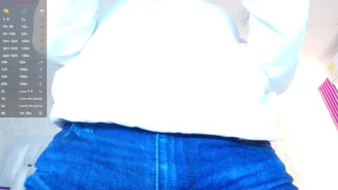 L A Y L A online show from February 23, 1:02 pm