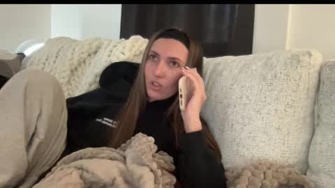 laylahlaylah1 online show from October 28, 2:40 pm