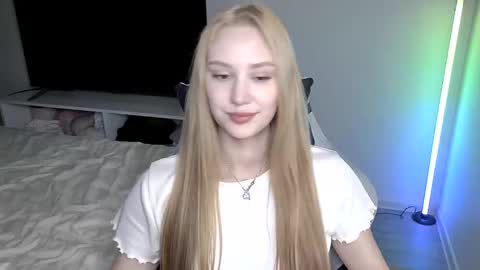 LaylaPretty001 online show from March 4, 7:49 am