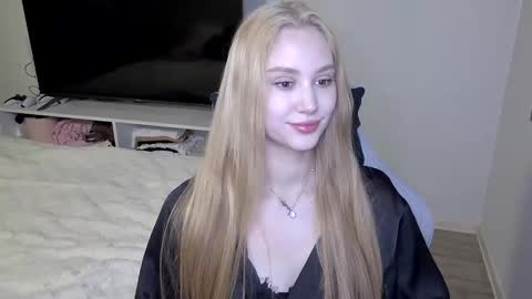 LaylaPretty001 online show from April 8, 5:21 am