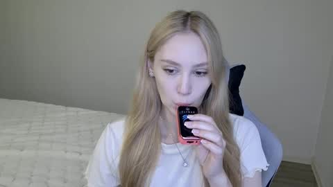 LaylaPretty001 online show from November 8, 11:35 am