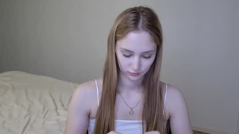 Laylla001 online show from January 9, 7:10 am