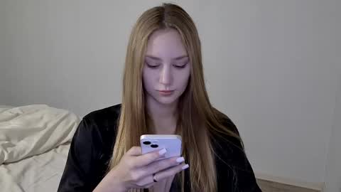 Laylla001 online show from December 20, 10:38 am