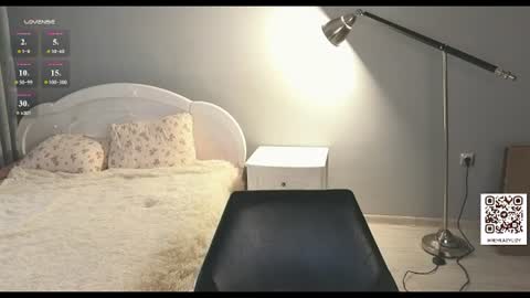 lazy girl Lizzy online show from June 29, 2:41 am