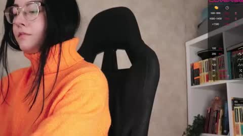 Lisa online show from December 1, 4:21 am