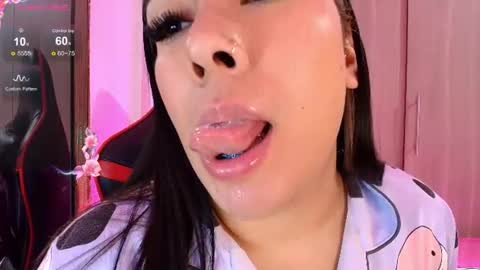 leah online show from July 7, 7:23 am