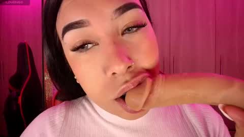 leah online show from November 22, 10:57 am