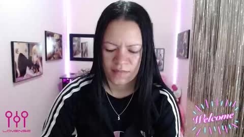 Leandra online show from October 27, 1:44 pm