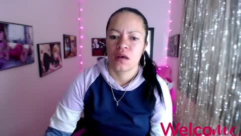 Leandra online show from February 25, 12:16 pm