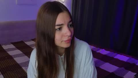 Sophie online show from June 4, 7:09 pm