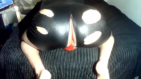 leatherman31 online show from March 16, 9:41 pm