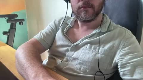 lee_8891 online show from June 24, 8:54 am