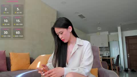 lee_chang online show from June 5, 1:49 pm