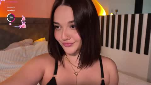 Snapshot of leeamelie chatting on October 26, 4:50 pm Amelie online show from October 26, 4:50 pm