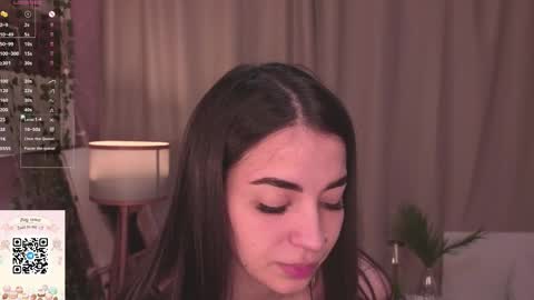 Jasmine online show from May 5, 7:08 pm