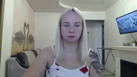 leggywily25 online show from September 12, 9:33 am