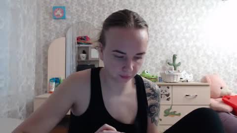 leggywily25 online show from December 5, 11:23 am