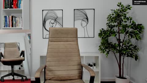 Elle  online show from January 14, 1:52 pm