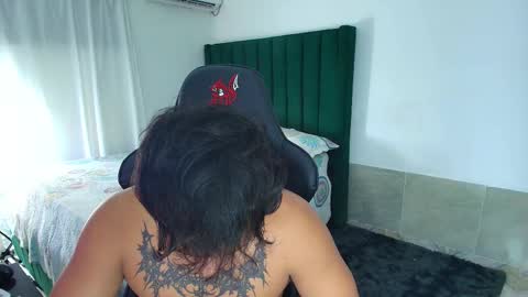  Lei  online show from February 20, 7:43 am