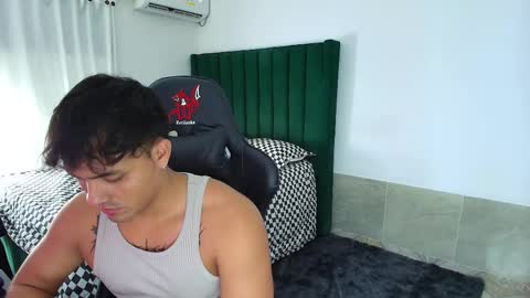  Lei  online show from February 5, 6:28 am