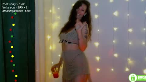 hey Im Leia and I love rock  online show from June 6, 7:20 pm