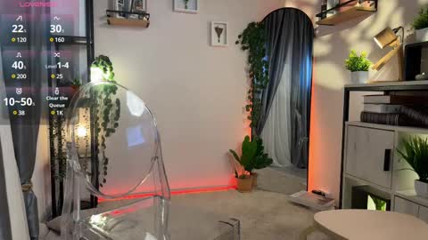 Lela online show from March 8, 6:37 pm