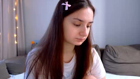 Lelia online show from November 10, 9:45 am