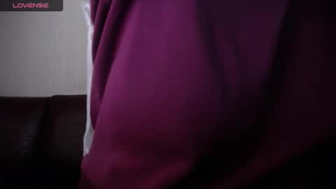 lenagolden online show from April 2, 2:24 pm