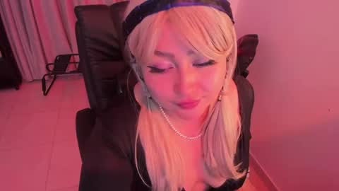 Lenna Kang online show from May 31, 8:32 pm