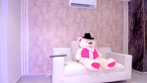 Lenathompson online show from October 11, 5:12 am