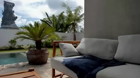 TheBigLeo online show from June 25, 5:12 am
