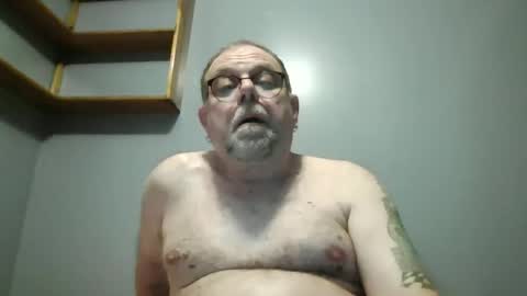leocat713 online show from May 2, 3:23 am
